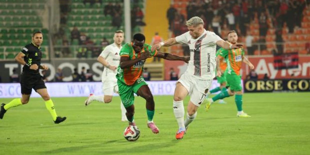 Gaziantep FK și Alanyaspor au remizat, scor 0-0, într-un meci disputat pe Gaziantep Büyükşehir Stadyumu, în cadrul etapei recente din Süper Lig