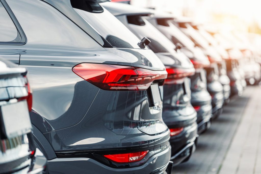Piața auto românească în 2026: SUV-urile urcă, dieselul coboară, dar prețurile cresc Piața auto din România se află într-o continuă transformare, arată cele mai recente date analizate