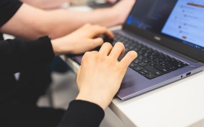 Înscrieri la Hackathon Microsoft pentru studenții din România