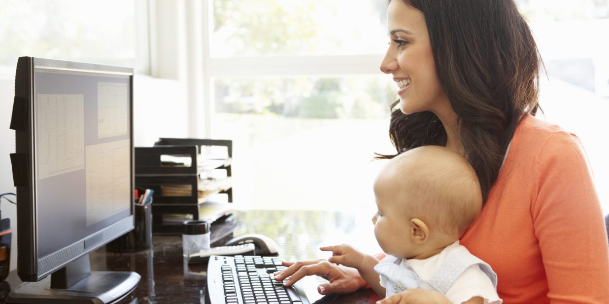 Bani pentru mame: CINE primește stimulentul de inserție și CUM beneficiază