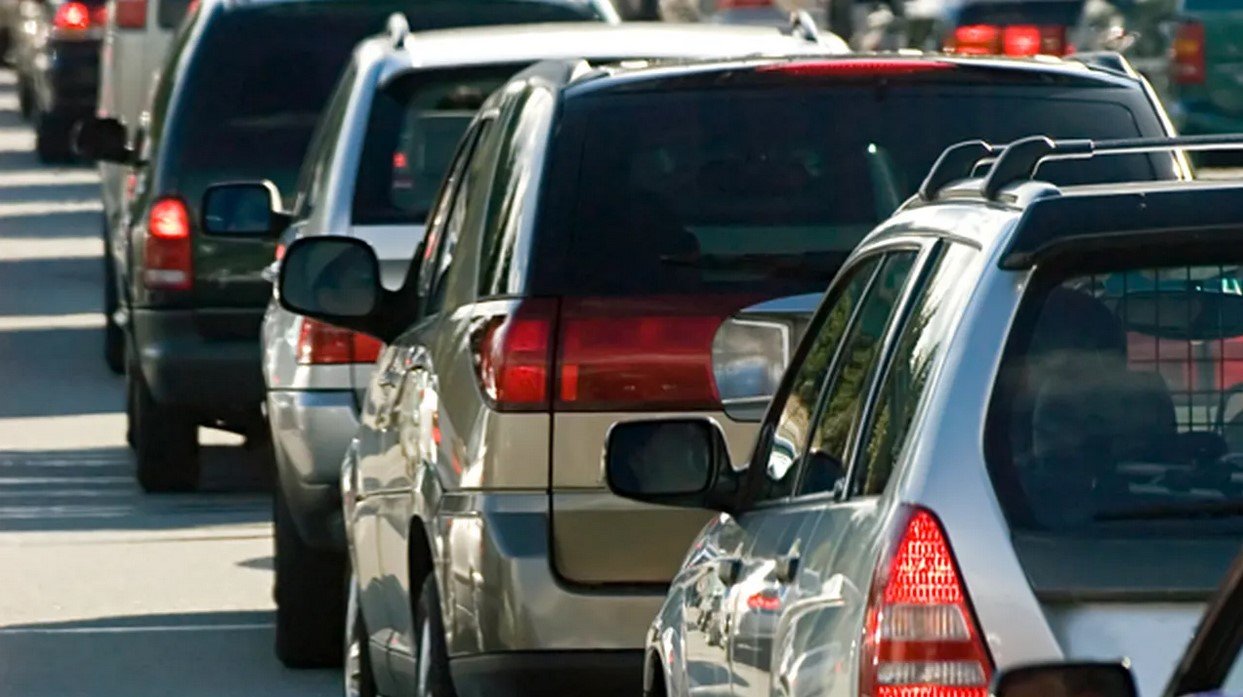 Aglomerație infernală pe A1 și DN1: România, blocată vineri după-amiaza