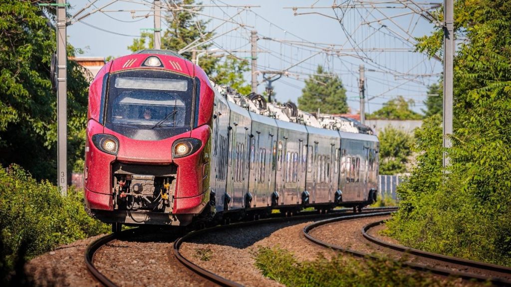 Trenurile spre București, blocate: Viteza redusă la 30 km/h din 20 aprilie
