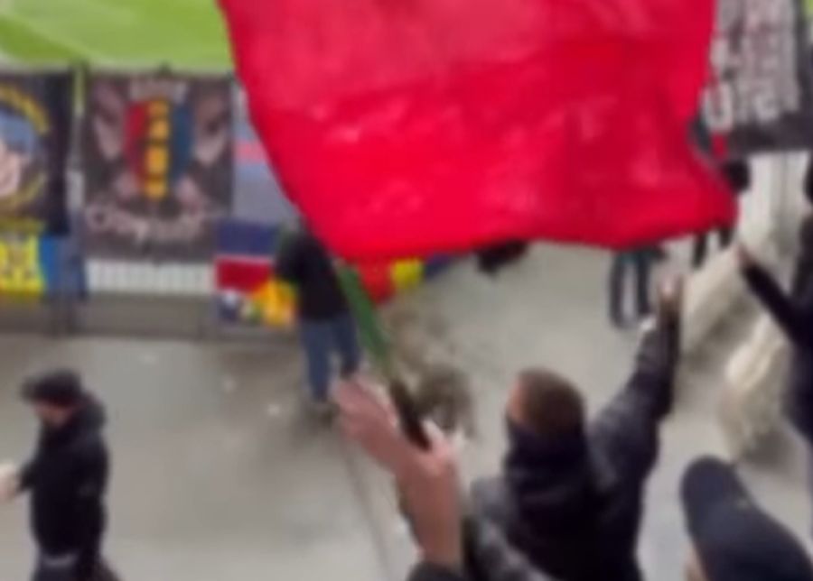 Steaua, scandări jignitoare: „Mircea Lucescu, ia-l și pe Gigi” la meciul cu Sepsi
