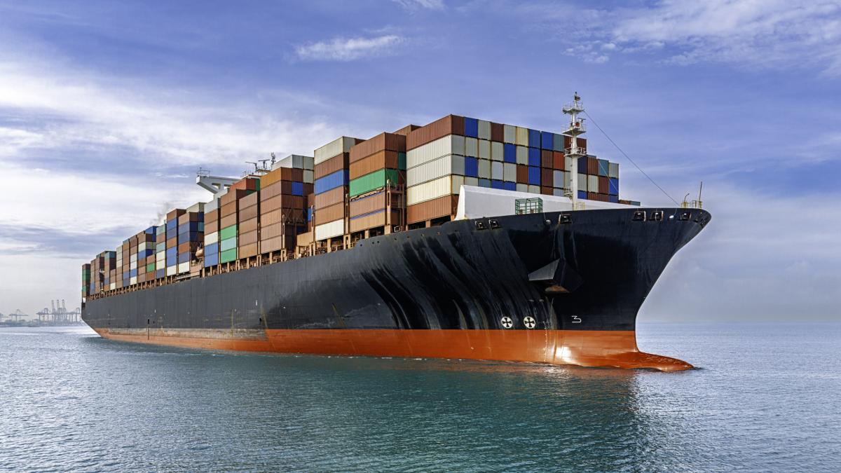 Coridorul EGIPT-Italia, salvarea comerțului global: Navele, redirecționate urgent