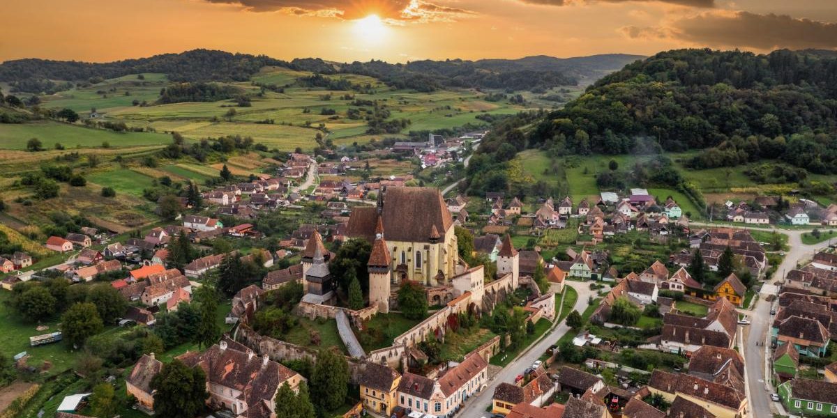 America, în DERUTĂ: DE CE tot mai mulți americani aleg România, în locul SUA