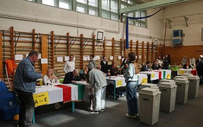 Politician ROMÂN, șocat de alegerile din Ungaria: „Dinozaurii votează pe ziar cât un cearșaf”