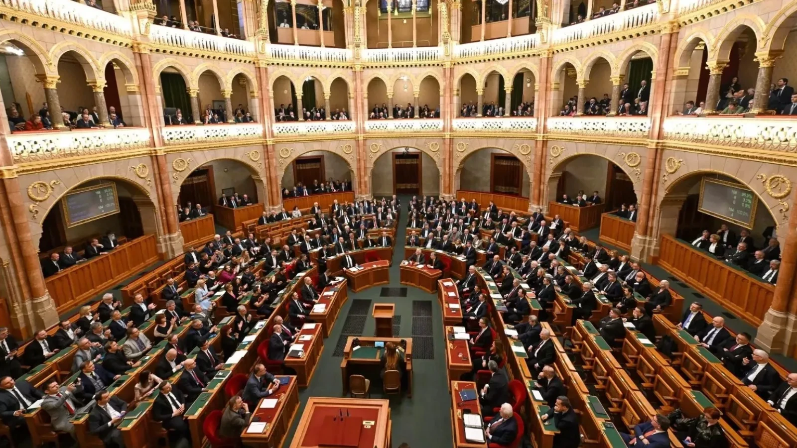 Ungaria: Alegeri surprinzătoare? Viktor Orban, pe cale să piardă puterea?