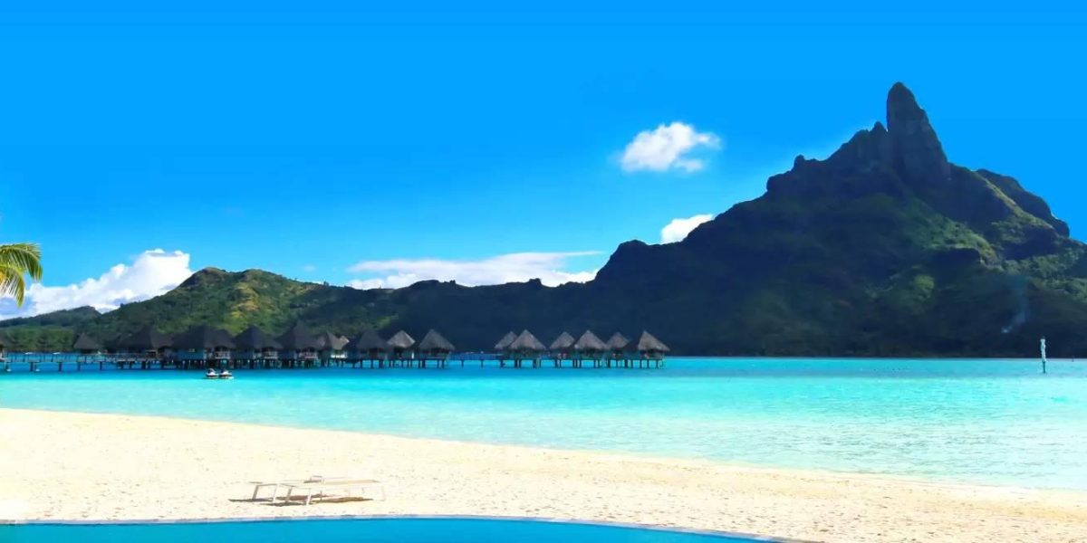 Criza petrolului, boost pentru vacanțe: Christian Tour, record ca după pandemie