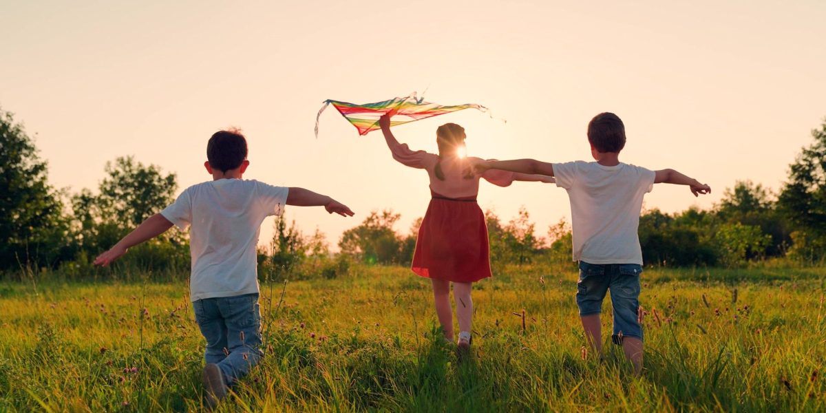 Verile copilăriei: Misterul vacanțelor nesfârșite descifrat