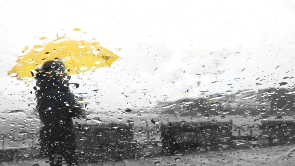 Vine frigul: Ninge la munte și vremea bună ia sfârșit în România