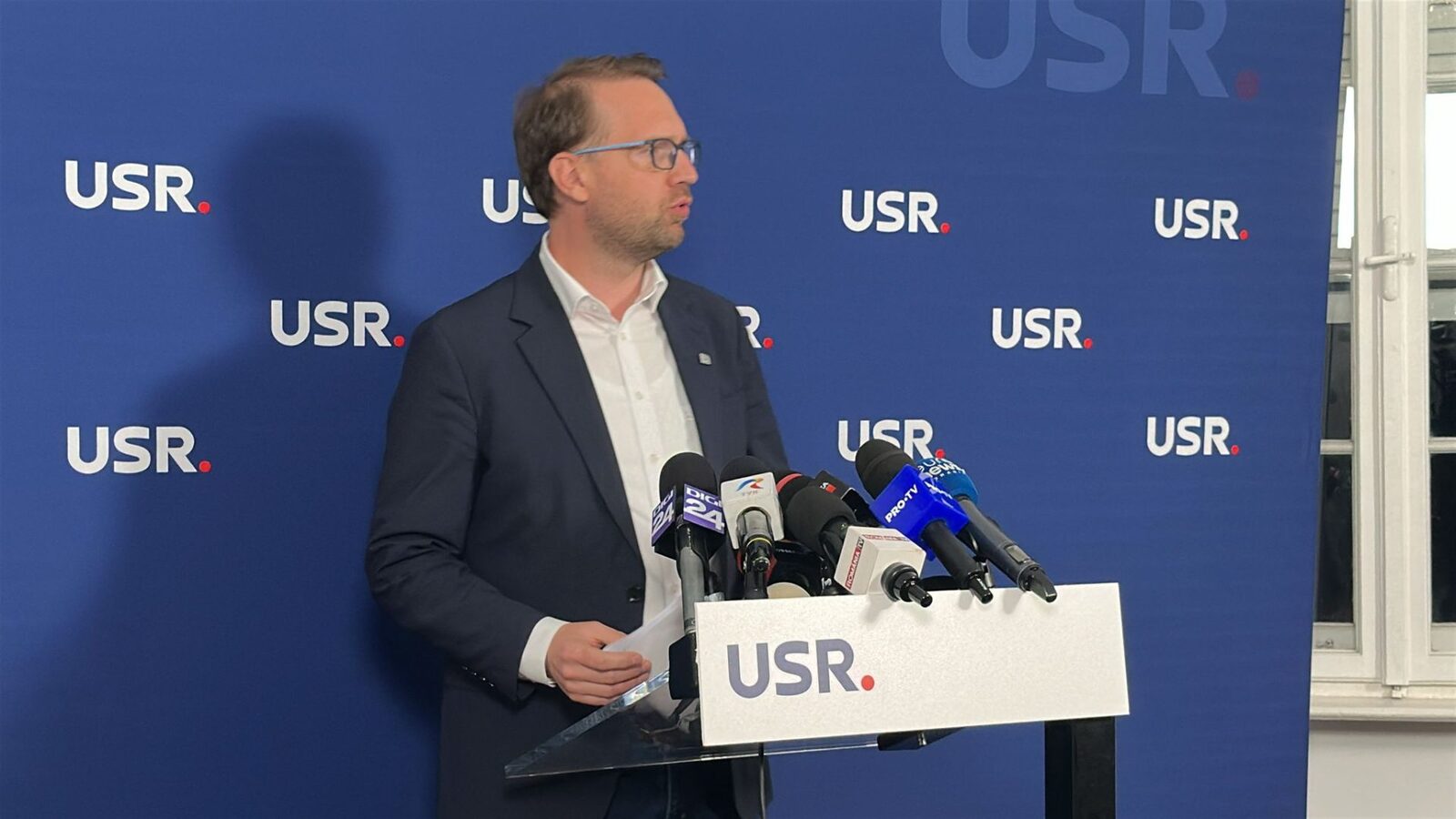 PSD, pisicuță ce se visează leu: oglinda reflectă o altă realitate