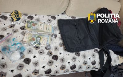 Canabis cultivat în laborator la București și în 4 județe. Intervin mascații