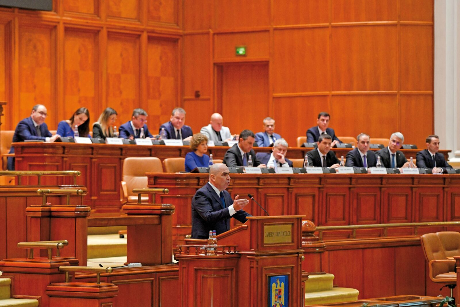 Bursa, sus, după căderea Guvernului Bolojan! Leul, la minim istoric, ROBOR stabil