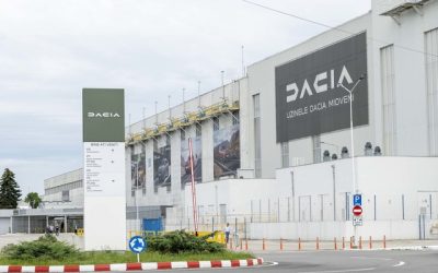 ULTIMA ORĂ Dacia renunță la investiții de extindere a fabricii din Mioveni și alege creșterea profitului. Șeful Dacia vine astăzi la Bolojan