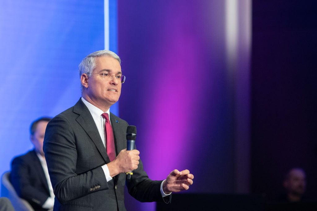 Pîslaru, despre salariu: „Soția mă întreține, greu de crezut!”