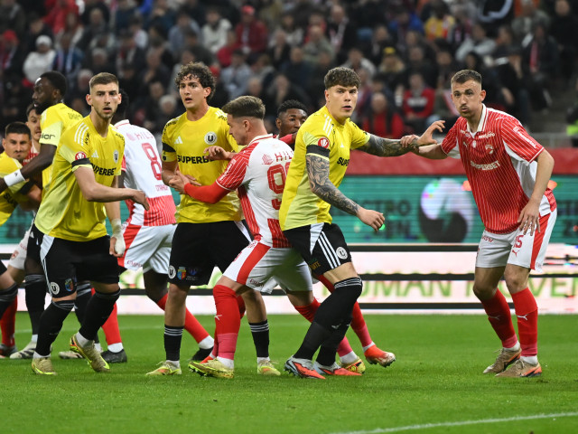 U Cluj – Dinamo, LIVE VIDEO pe DGS! Gazdele, primele pe teren după ratarea titlului
