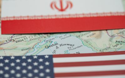 SUA lovește baze de rachete iraniene, vizând Strâmtoarea Ormuz