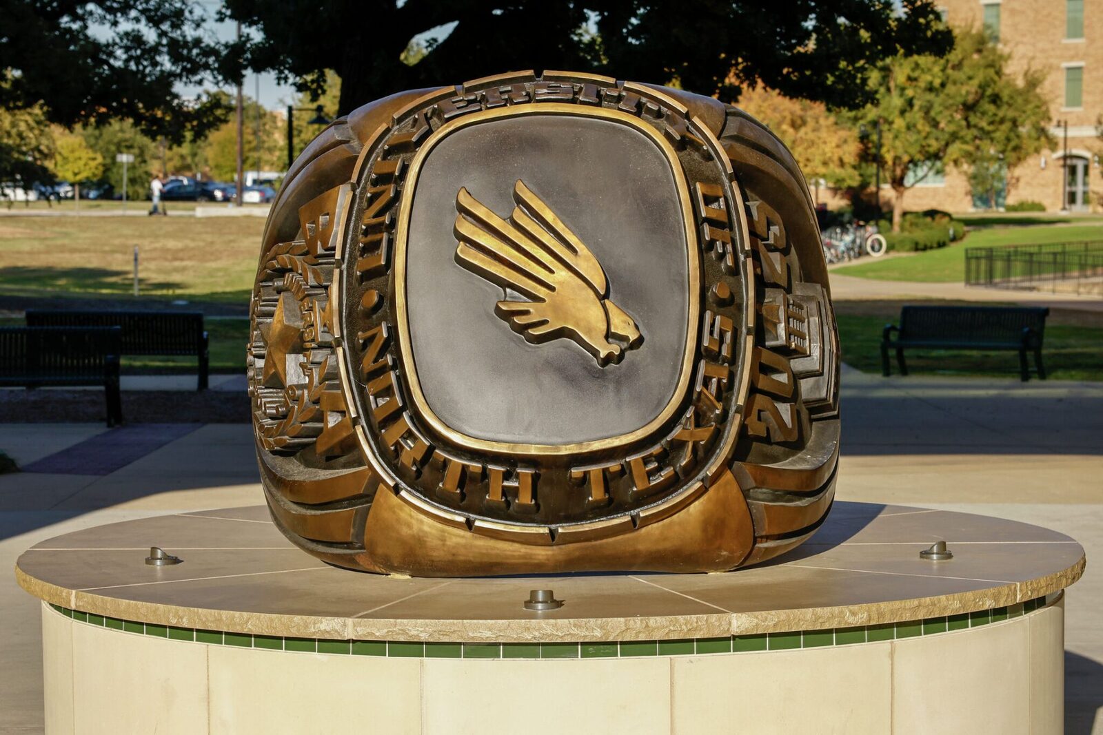 UNT approves faculty buyouts amid $45 million shortfall