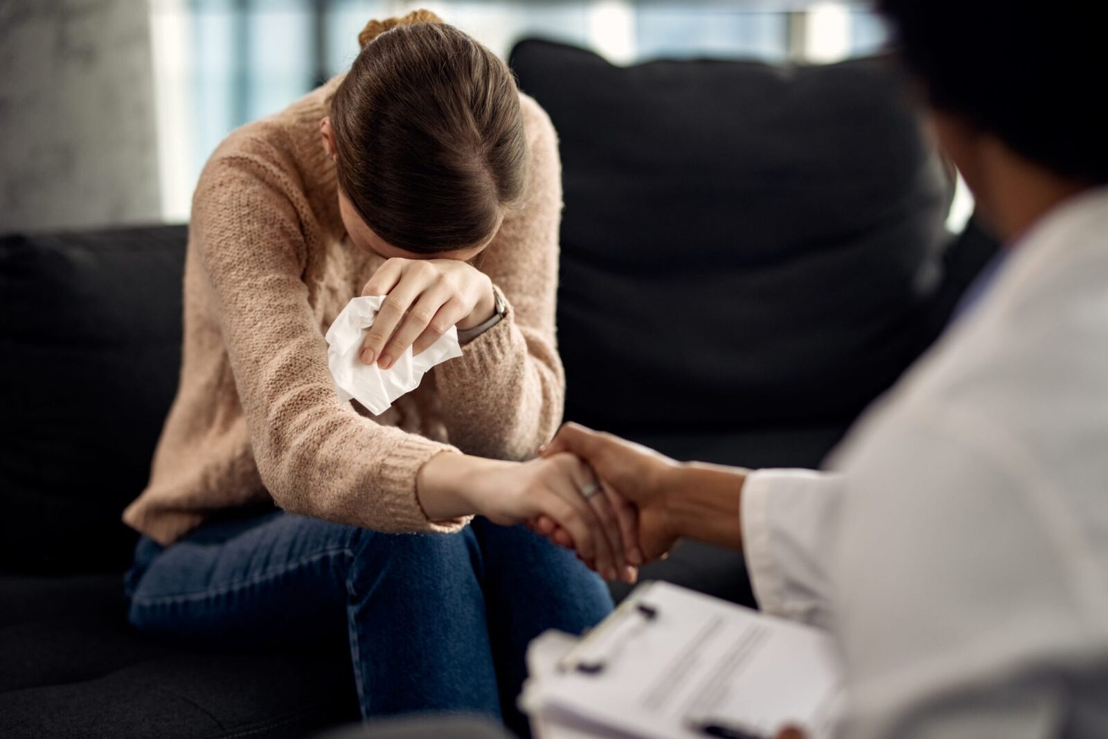 Când trauma lovește: Vârstele impactului și efectele profunde