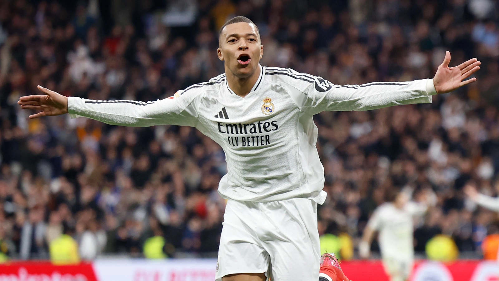 Mbappe, huiduit de fanii Real, după ce a asistat la victoria cu 2-0 a Madridului