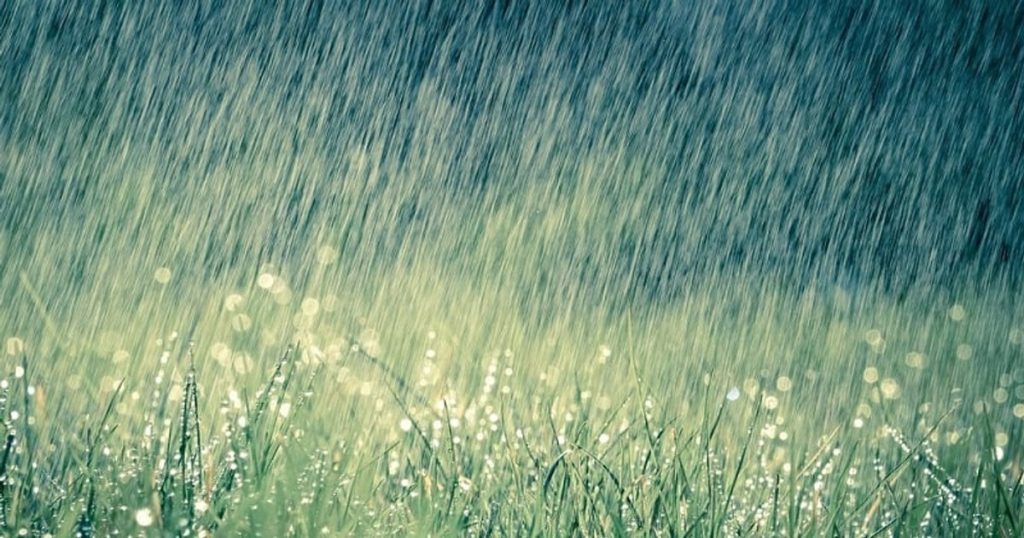 Inundații și aluncări de teren: România sub avertizare meteo severă