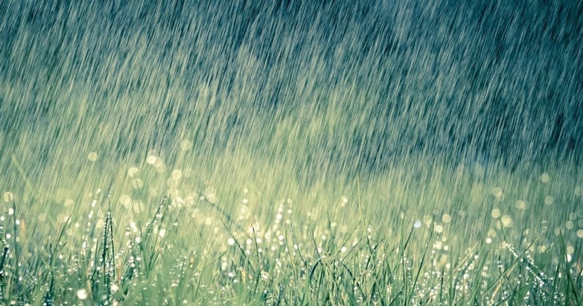 Inundații și aluncări de teren: România sub avertizare meteo severă