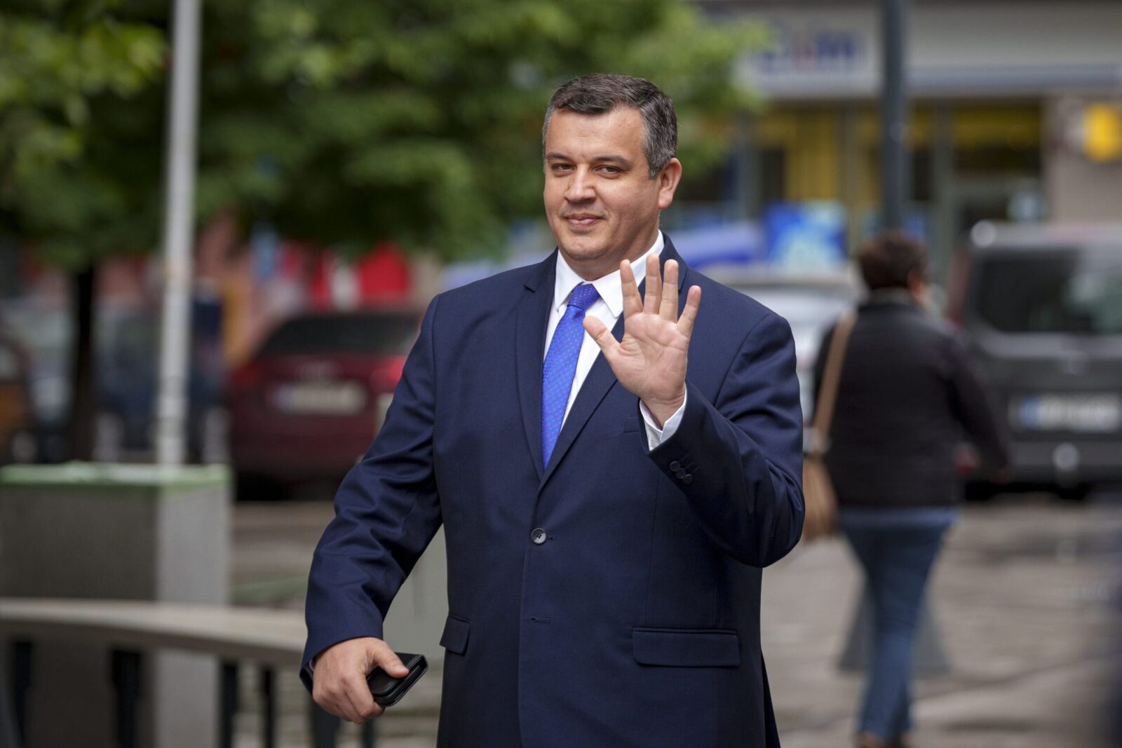 Tomac pregătește echipa de miniștri. Negociază cu tehnocrați