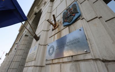 Vamă la Cosmopolis: Sesizare penală pentru poluarea lacului Crețuleasca