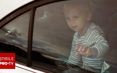 Avertisment al IGSU: Nu lăsaţi niciodată copiii singuri în autoturism, nici măcar pentru câteva minute