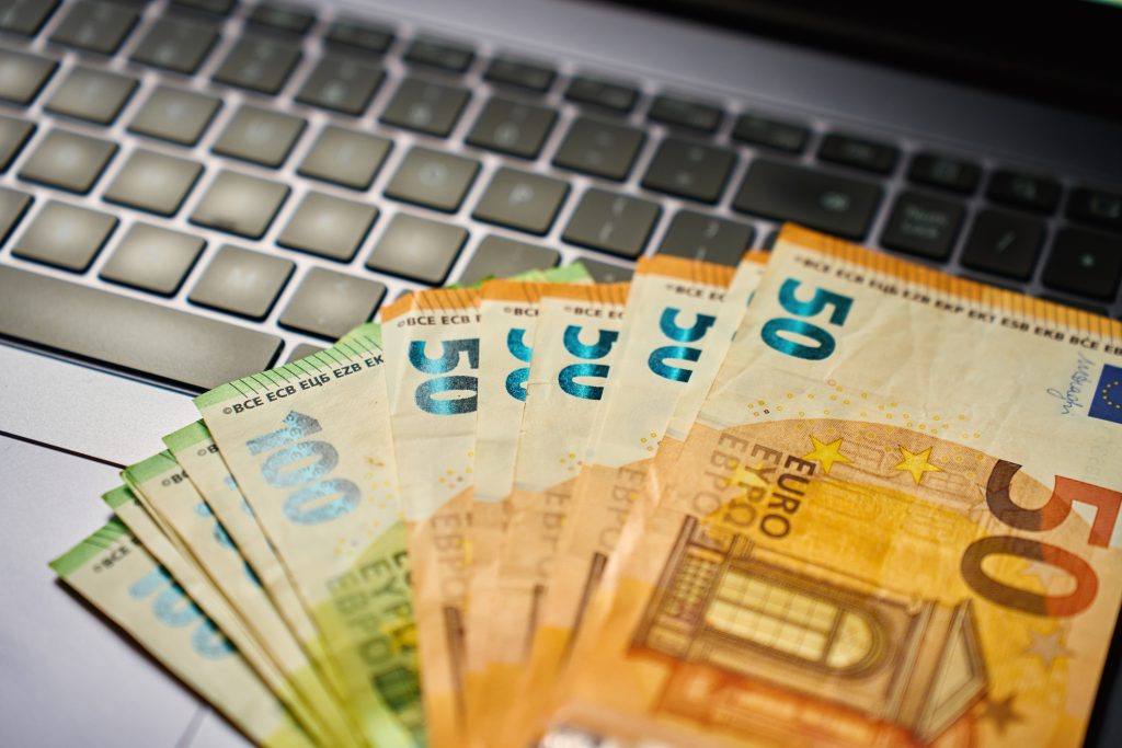 IMM-uri București-Ilfov: Granturi Europa 50-200.000 EUR pentru inovare
