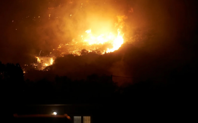 Evia în flăcări: Mobilizare masivă contra incendiilor