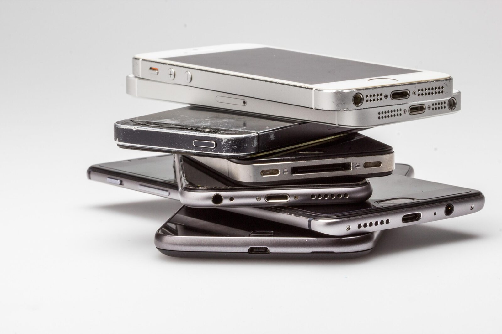 Malware pe Android: Furt de date bancare și control total al telefonului