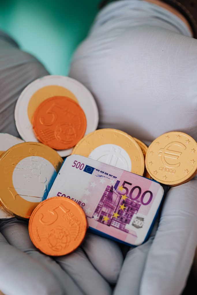 Euro digital, ca numerarul, nu îl înlocuiește