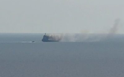 O navă cu GPL a luat foc pe Marea Neagră. Nicușor Dan: A fost lovită în afara apelor teritoriale românești