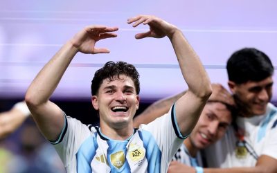 Barca așteaptă mișcarea lui Julian Alvarez