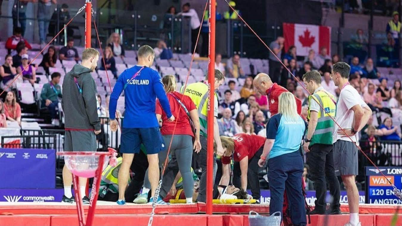 Gimnast căzut din aer de la 3 metri, dus în urgență la spital