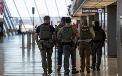 Agent imIGRĂRI împușcă MORTAL, operațiune șoc Houston