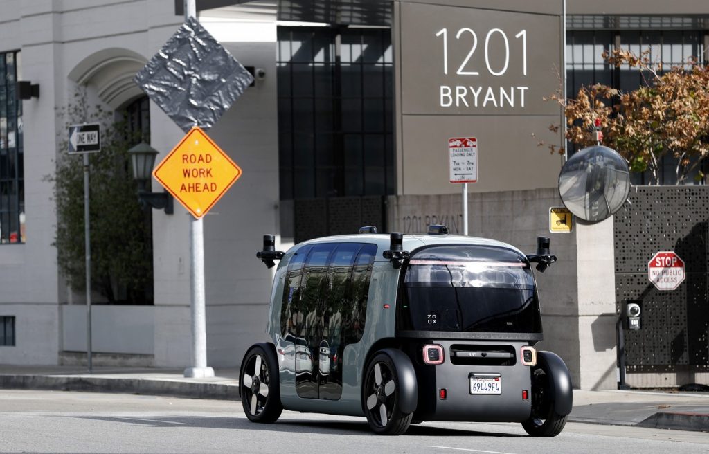 Amazon retrage mașinile autonome: probleme în trafic