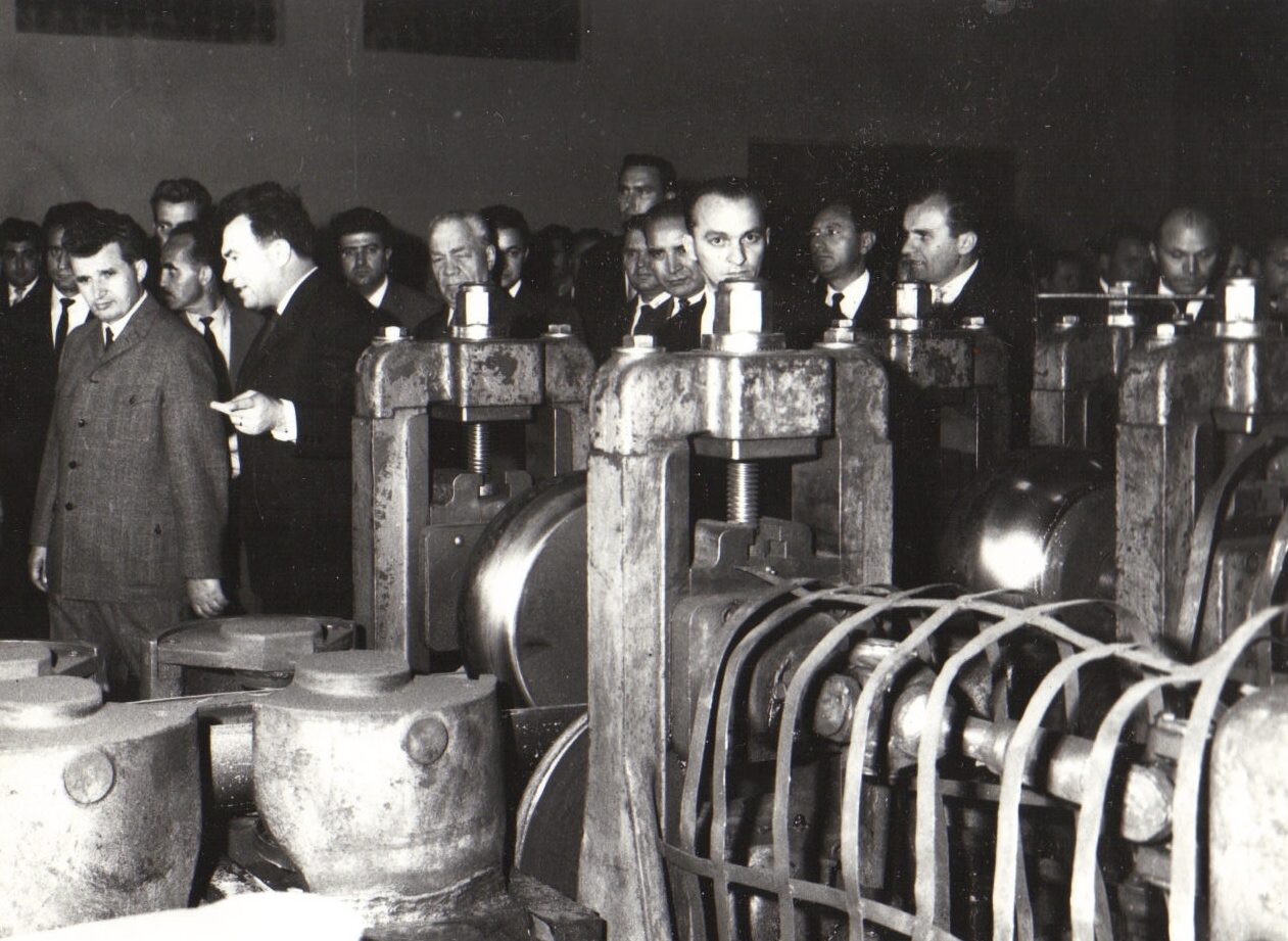 Industria comunistă: ce ascundea cu 3 luni înainte de Revoluție