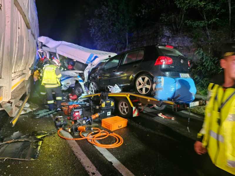 Vâlcea: Accident mortal pe Valea Oltului, trafic blocat