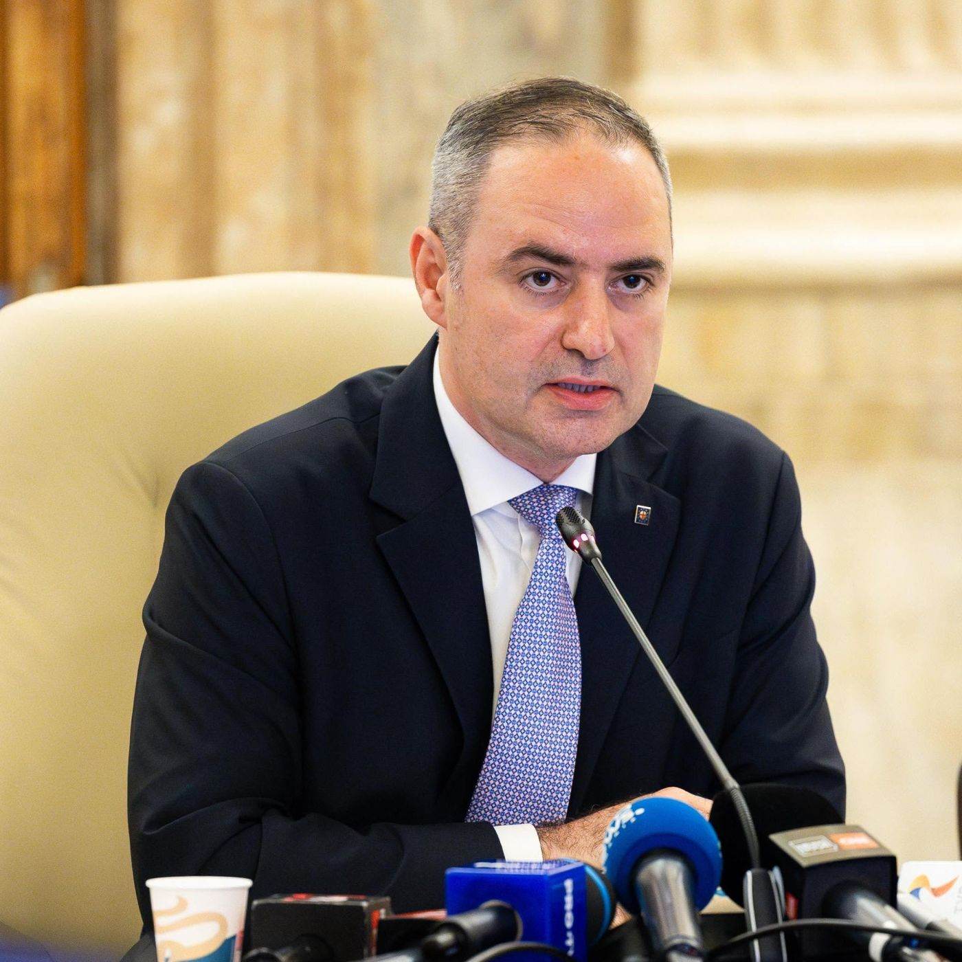 Nazare: Titlurile românești pierd după decizia Moody’s