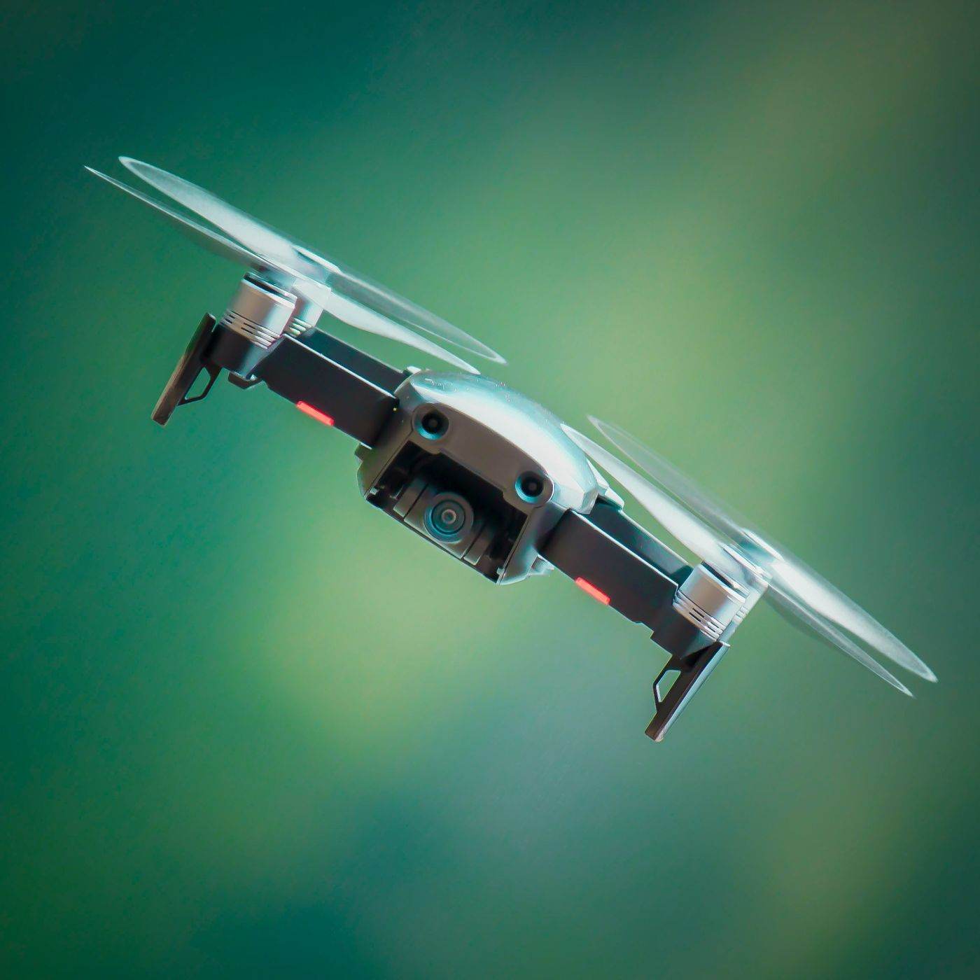 MARE SCANDAL: Drone britanice, spionaj către China