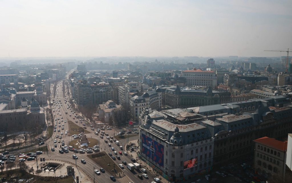 Trafic BLOCAT sâmbătă la Universitate: STB modifică rute