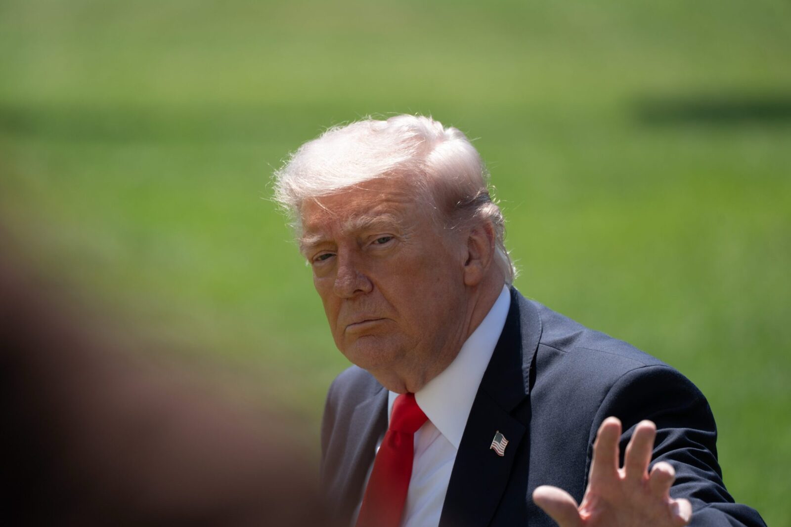 Trump taie hormonii și tranziția de gen pentru minori în SUA