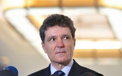Nicușor Dan, legea ANI contestată la CCR: Averi declarate de parteneri