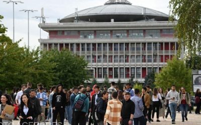 Taxe facultăți România 2026-2027: Cât plătesc studenții