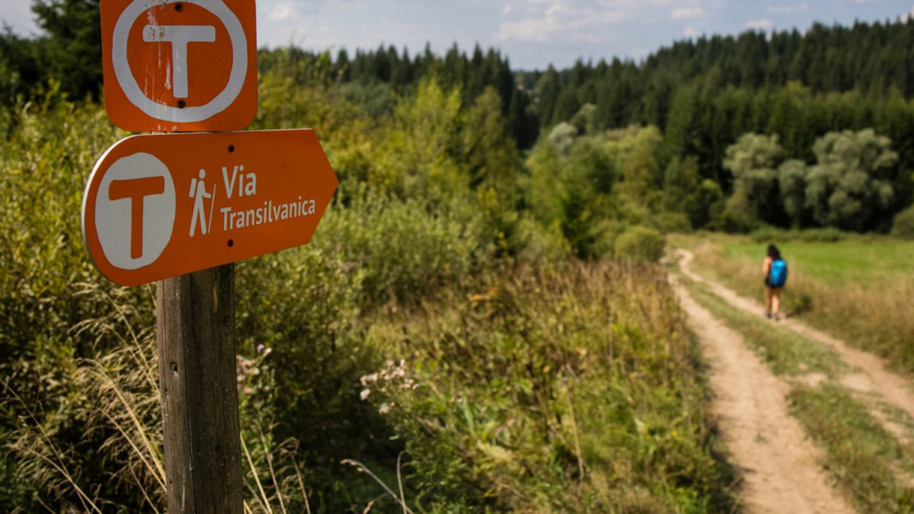 Drumeț, oprire după 700 km pe Via Transilvanica. Critici aprinse