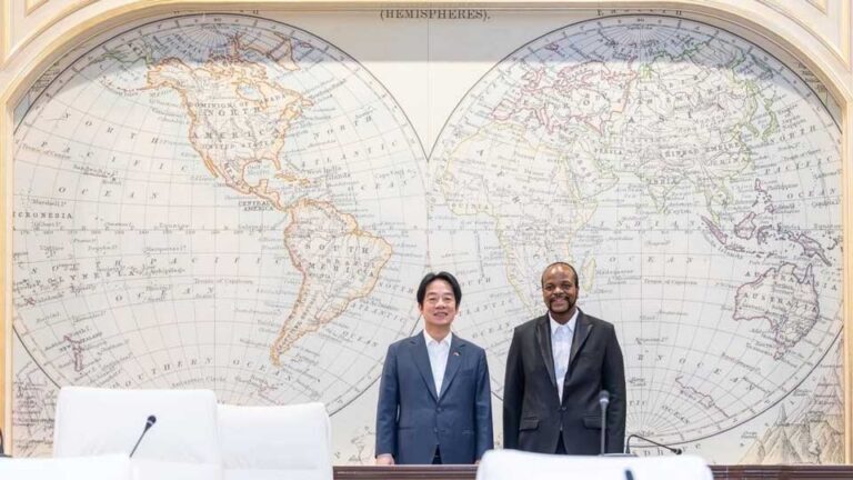 Taiwan President Lai Ching-te with Eswatini King Mswati III on May 4, 2026. Image via @Chingtelai