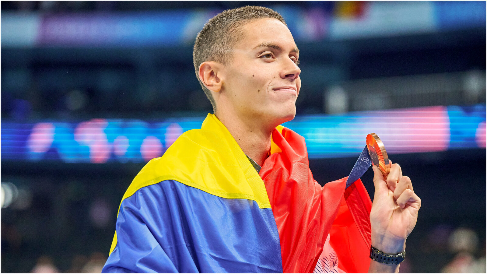 Popovici la Paris, România cu 11 înotători la Europene