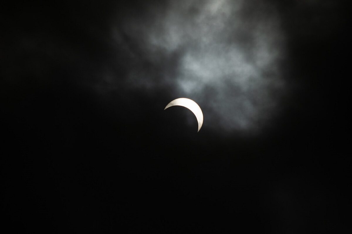 Eclipsă Lunară pe 28 august: Luna aproape dispare. Unde o vezi